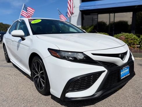 Used 2021 Toyota Camry SE FWD image 29
