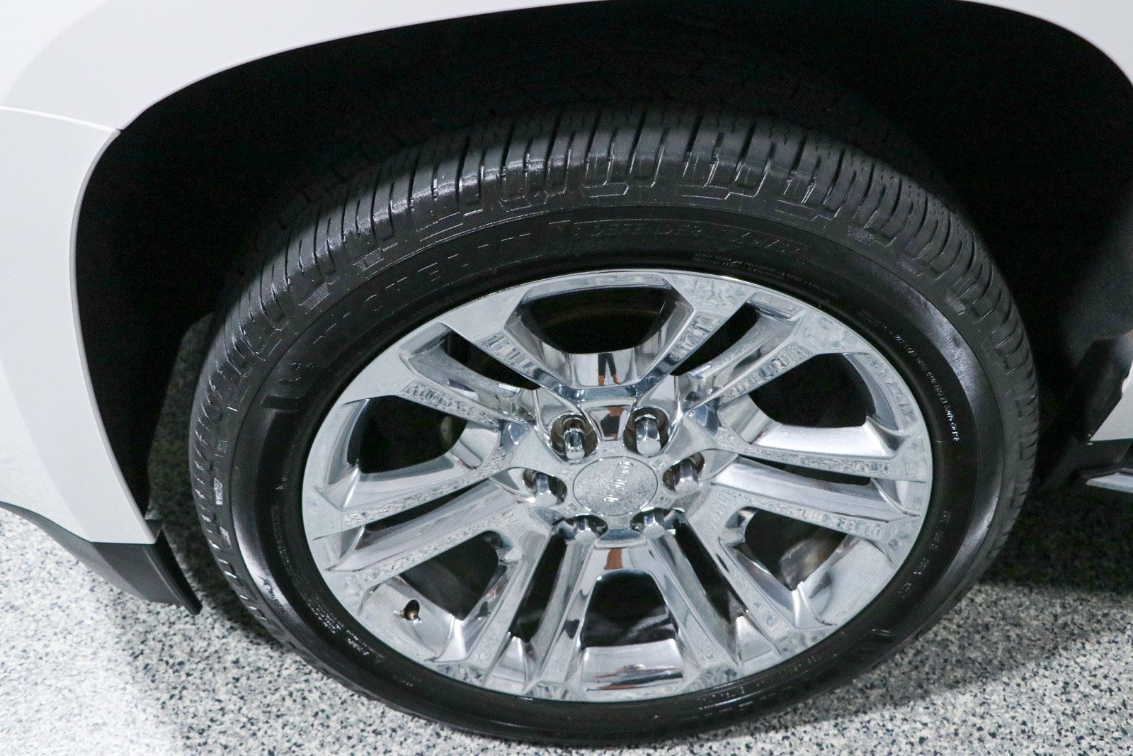 Used 2020 GMC Yukon SLT w/ Premium Edition RWD image 11