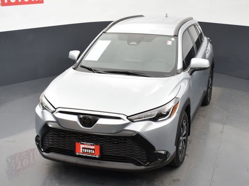 Used 2024 Toyota Corolla Cross SE image 24
