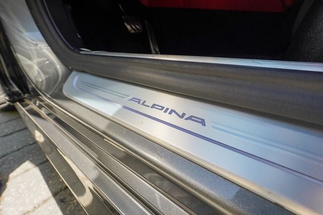 Used 2017 BMW ALPINA B7 xDrive AWD/4WD image 59