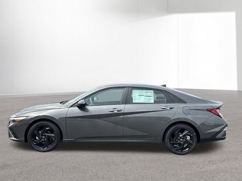 New 2026 Hyundai Elantra Sport FWD image 14