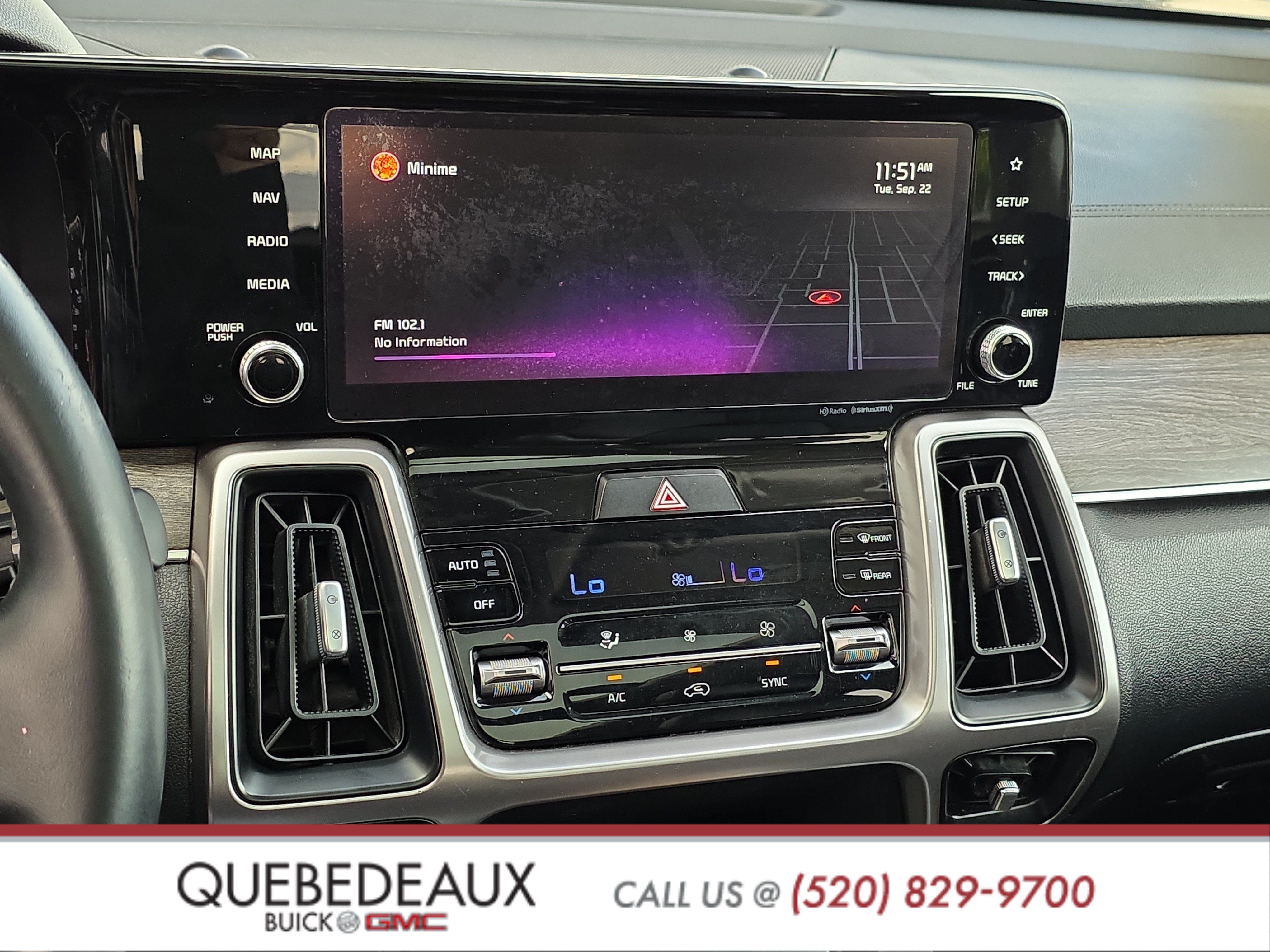 Used 2022 Kia Sorento S w/ Panoramic Sunroof Package AWD/4WD image 16