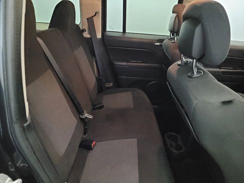 Used 2015 Jeep Patriot Sport w/ Power Value Group AWD/4WD image 19