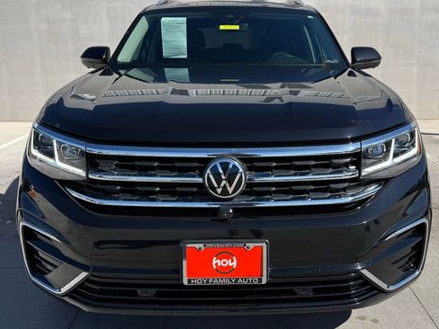 Used 2023 Volkswagen Atlas SEL Premium image 2