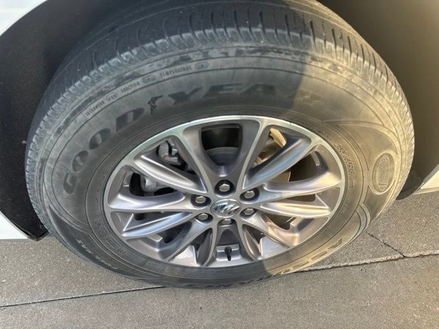 Used 2023 Buick Enclave Premium AWD/4WD image 39