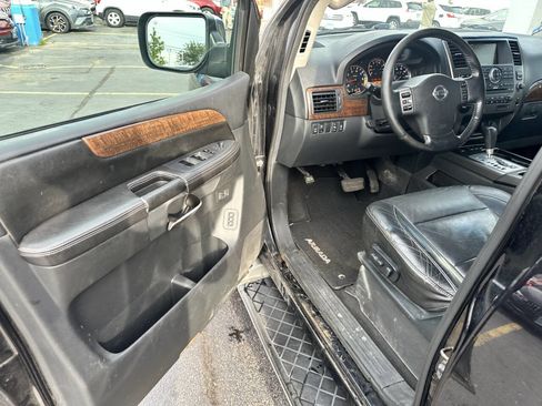 Used 2011 Nissan Armada Platinum w/ 2nd Row Captain Seat Pkg image 22