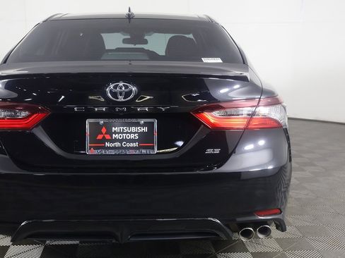 Used 2024 Toyota Camry SE image 13