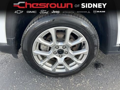 Used 2025 Jeep Compass Limited AWD/4WD image 17