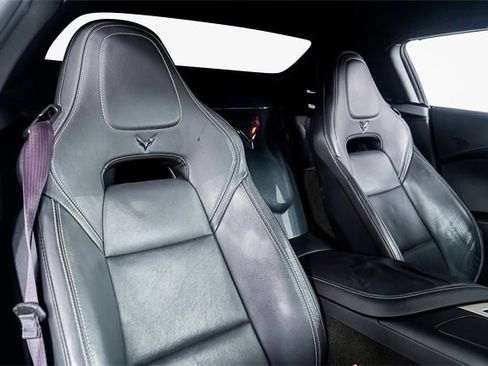 Used 2017 Chevrolet Corvette Stingray Convertible w/ 2LT Preferred Equipment Group image 39