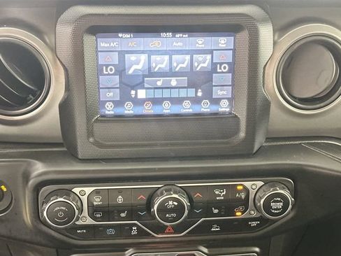 Used 2023 Jeep Wrangler Unlimited w/ Cold Weather Group AWD/4WD image 13