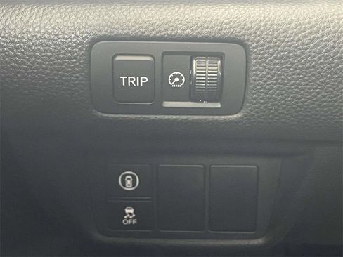 Used 2018 Honda Accord Hybrid image 26