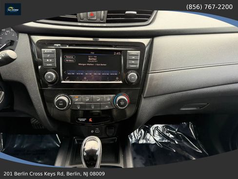 Used 2018 Nissan Rogue S AWD/4WD image 22