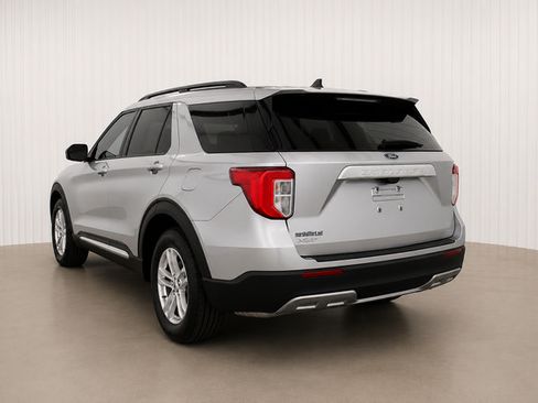Used 2023 Ford Explorer XLT w/ Equipment Group 202A RWD image 6