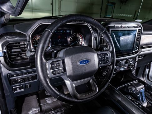 Used 2022 Ford F150 XLT w/ Equipment Group 302A High image 16