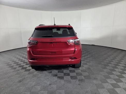 Used 2022 Jeep Compass Limited AWD/4WD image 5