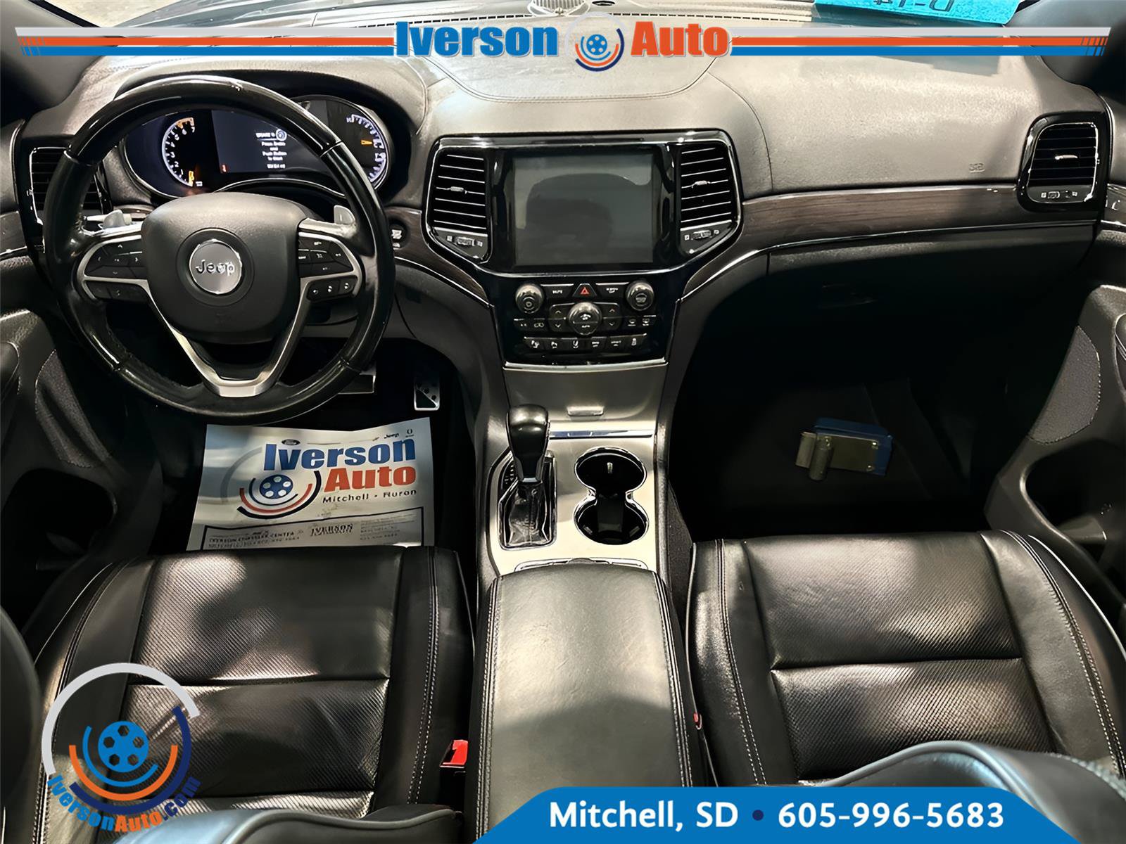 Used 2020 Jeep Grand Cherokee Overland AWD/4WD image 28