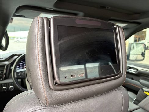 Used 2024 GMC Sierra 3500 AT4 w/ AT4 Premium Plus Package AWD/4WD image 50