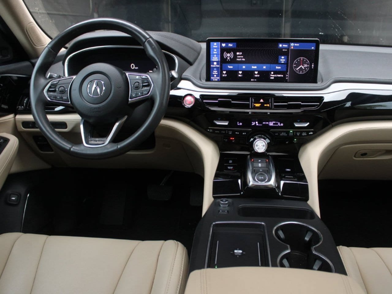 Used 2025 Acura MDX FWD image 17