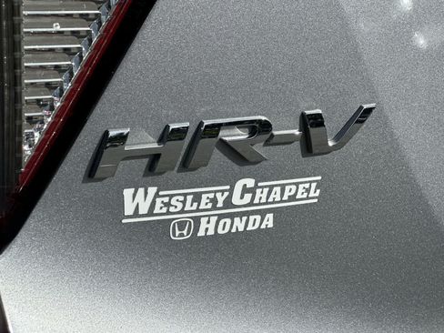 Used 2022 Honda HR-V EX-L image 11