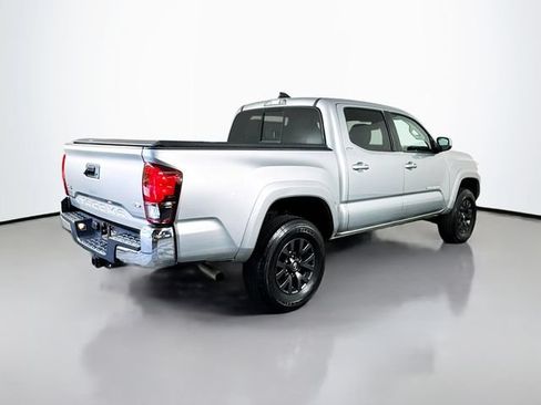 Used 2023 Toyota Tacoma SR5 AWD/4WD image 8