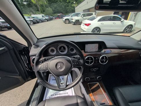 Used 2013 Mercedes-Benz GLK 350 4MATIC image 11