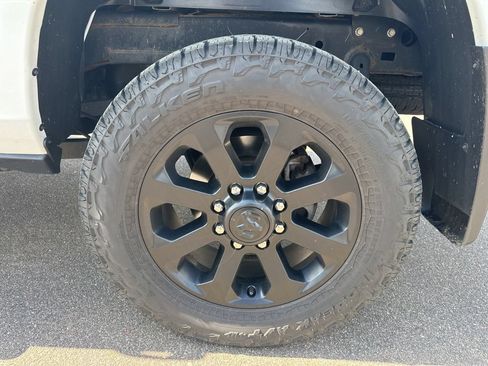 Used 2024 RAM 2500 Laramie w/ Night Edition AWD/4WD image 5
