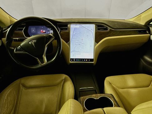 Used 2016 Tesla Model S 70 RWD image 25