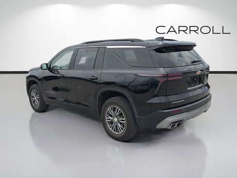 Used 2025 Chevrolet Traverse LT FWD image 5
