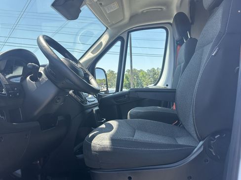 Used 2023 RAM ProMaster 3500 w/ Driver Convenience Group FWD image 9