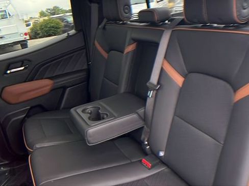 Used 2023 GMC Canyon AT4 w/ AT4 Premium Package AWD/4WD image 20