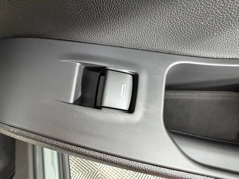 Used 2022 Chevrolet Traverse LT AWD/4WD image 49