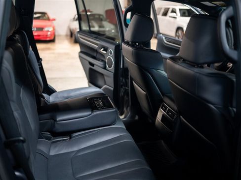 Used 2021 Lexus LX 570 4WD w/ Sport Package image 25
