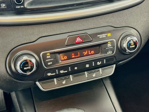 Used 2020 Kia Sorento S AWD/4WD image 18