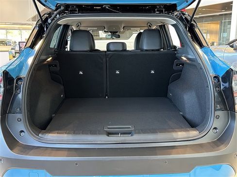 New 2026 Nissan Kicks SR image 12