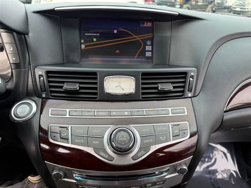 Used 2011 INFINITI M37 x w/ Premium Pkg image 31