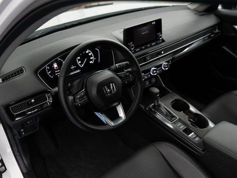 Certified 2024 Honda Civic EX-L image 3