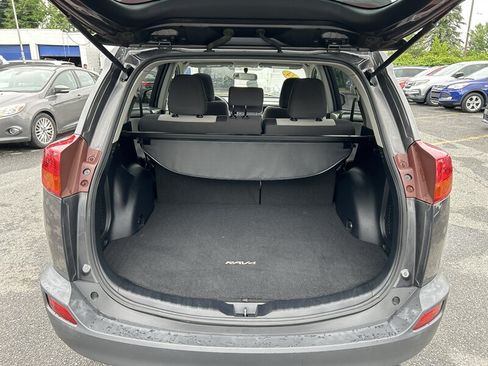 Used 2014 Toyota RAV4 XLE AWD/4WD image 8