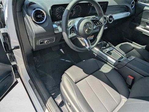 New 2026 Mercedes-Benz GLB 250 image 3