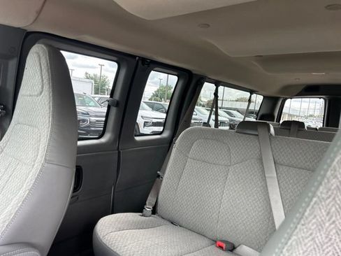 New 2026 Chevrolet Express 3500 LT w/ LT Preferred Equipment Group RWD image 22