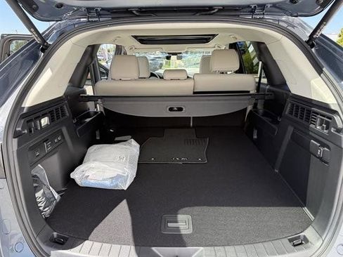 New 2025 MAZDA CX-70 Plug-In Hybrid w/ Premium Pkg image 30