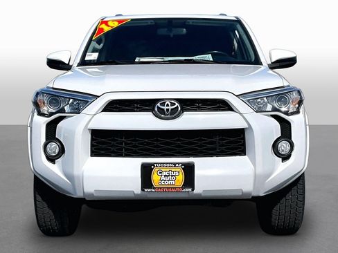 Used 2016 Toyota 4Runner SR5 w/ Convenience Package AWD/4WD image 3