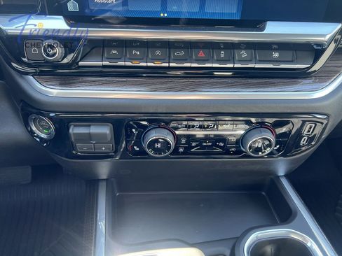 New 2026 Chevrolet Silverado 1500 RST w/ Safety Package AWD/4WD image 9