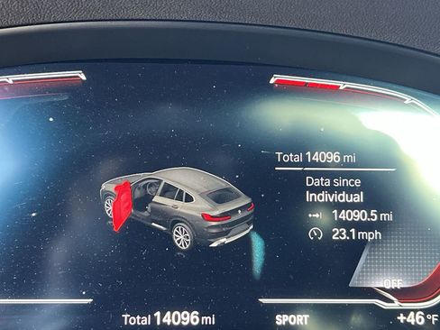 Certified 2023 BMW X4 xDrive30i w/ Premium Package image 15