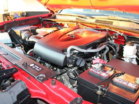 Used 2019 Toyota Tacoma SR5 image 43