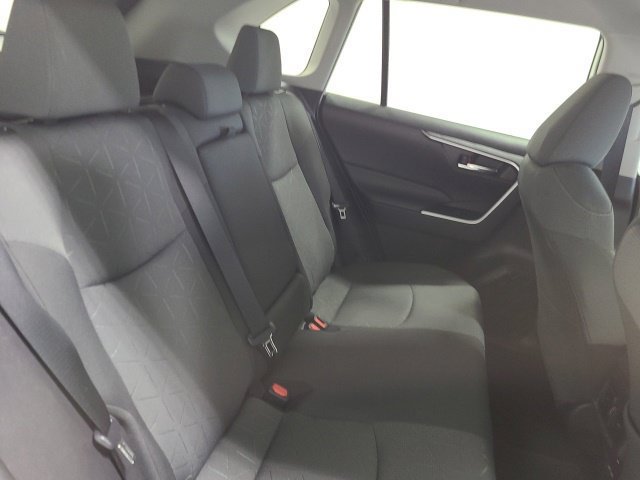Certified 2022 Toyota RAV4 XLE w/ Carpet Mat Package (TMS) AWD/4WD image 14