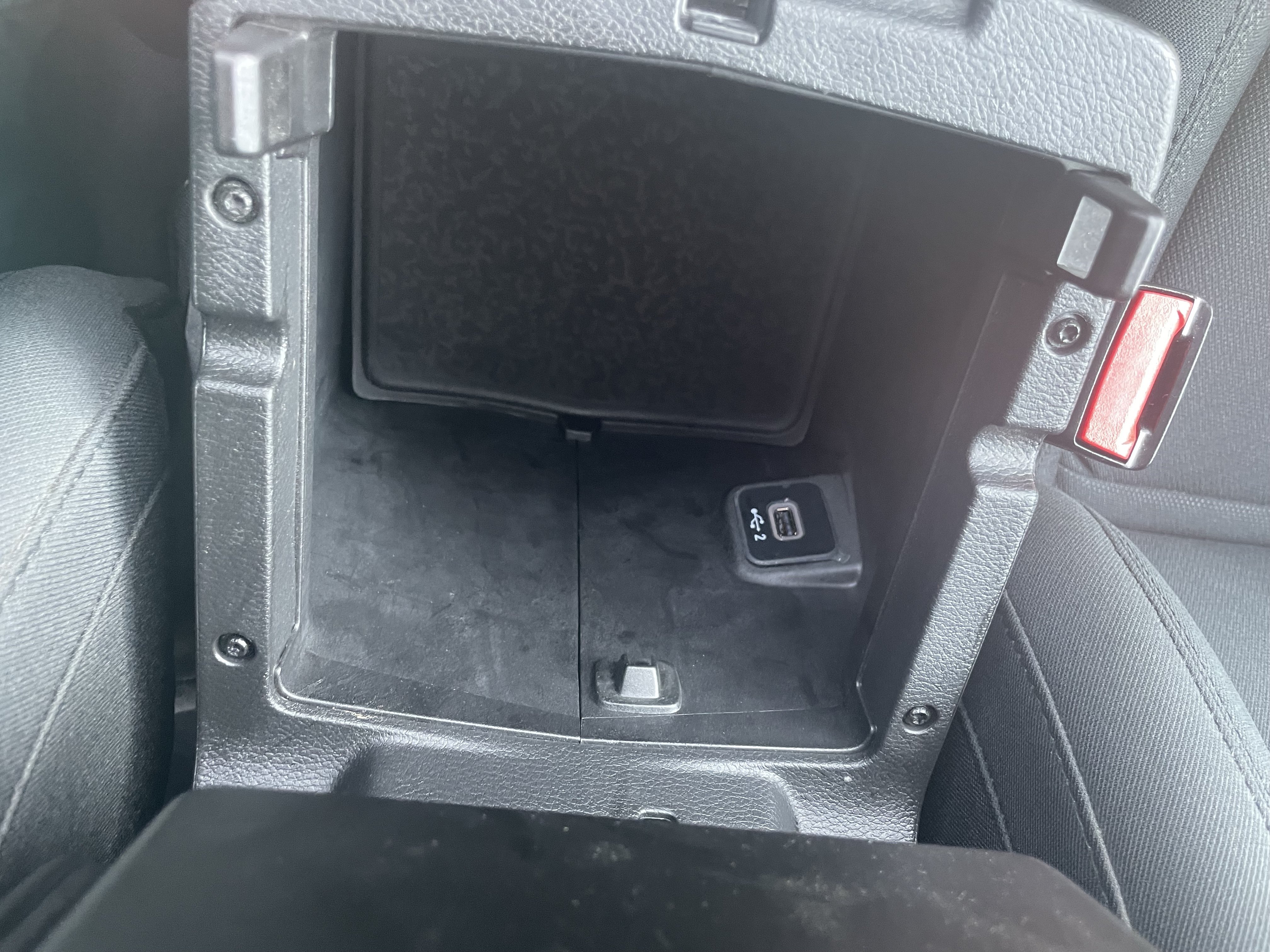 Used 2021 Jeep Wrangler Unlimited Sahara AWD/4WD image 24