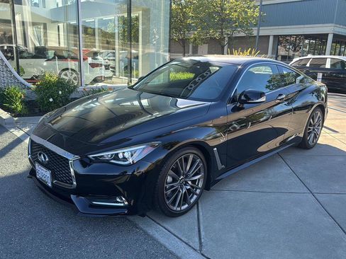 Used 2017 INFINITI Q60 3.0t Sport image 1