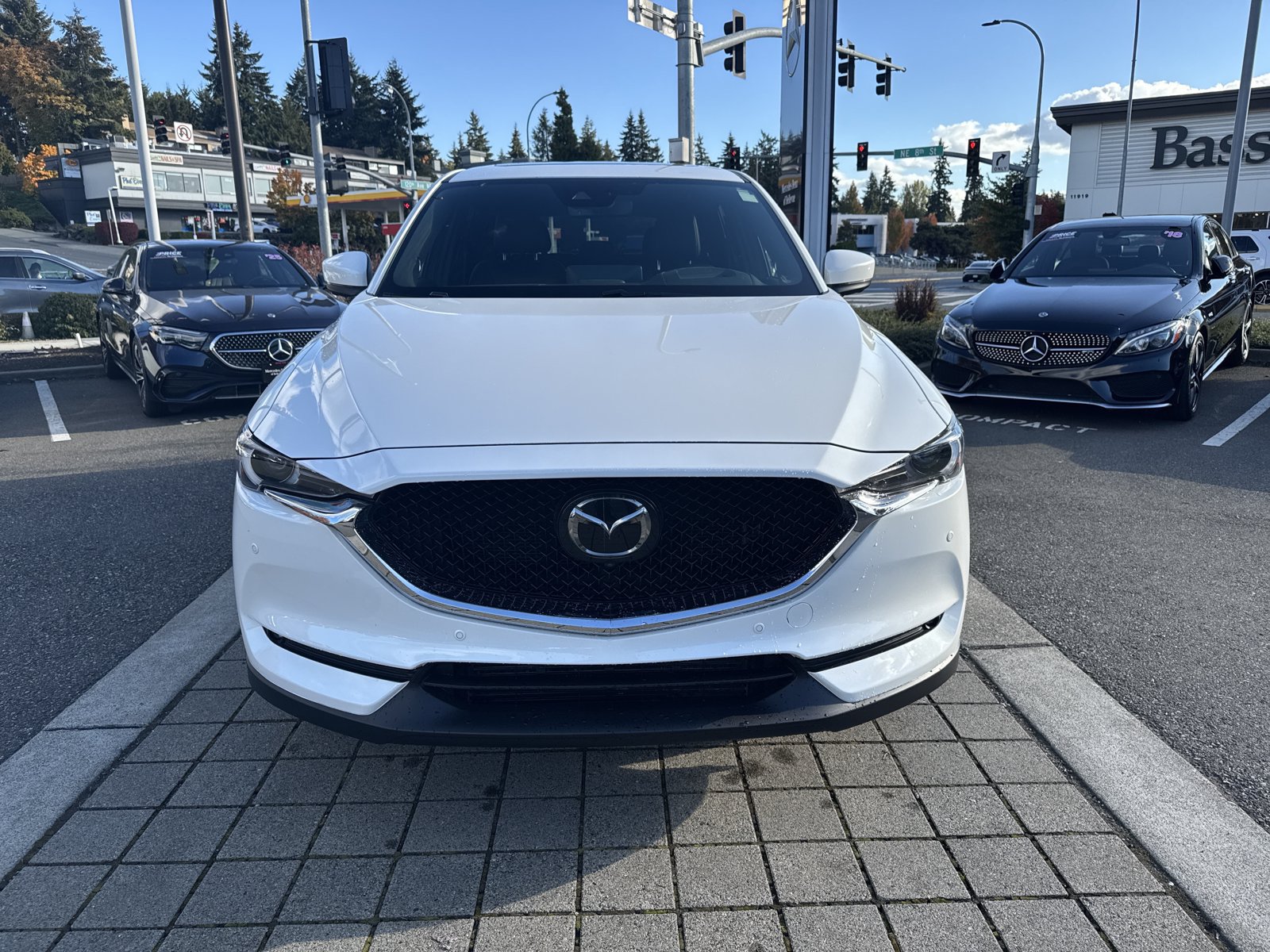 Used 2021 MAZDA CX-5 Signature AWD/4WD image 2