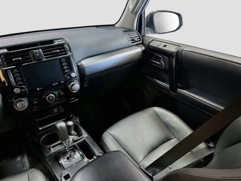 Used 2021 Toyota 4Runner Venture w/ Moonroof Package AWD/4WD image 24