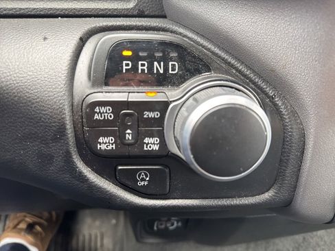 Used 2023 RAM 1500 Big Horn AWD/4WD image 35